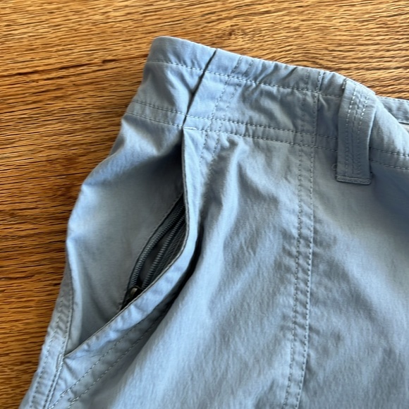 Royal Robbins Active Blue Shorts.  No sign of wear. Blue Quick Dry. - Picture 7 of 7